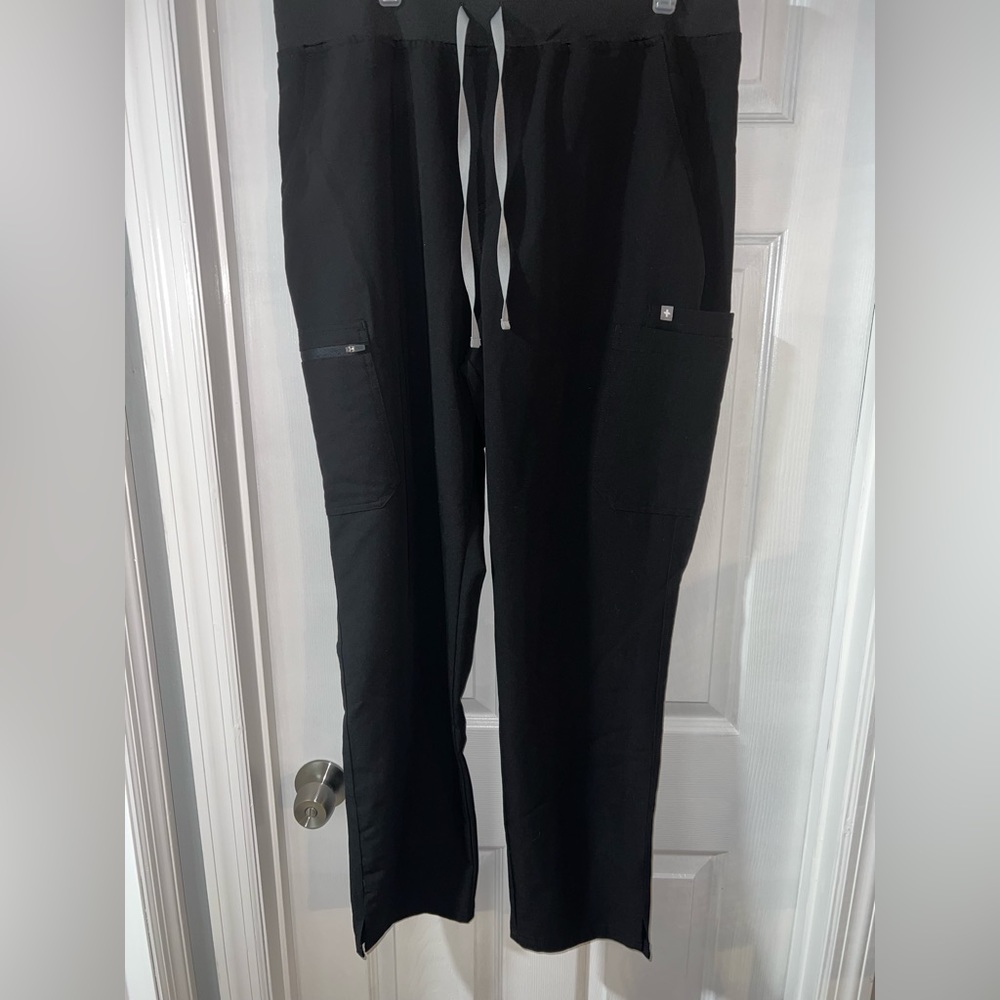 FIGS SCRUB PANTS
